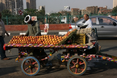 fruitkar op straat